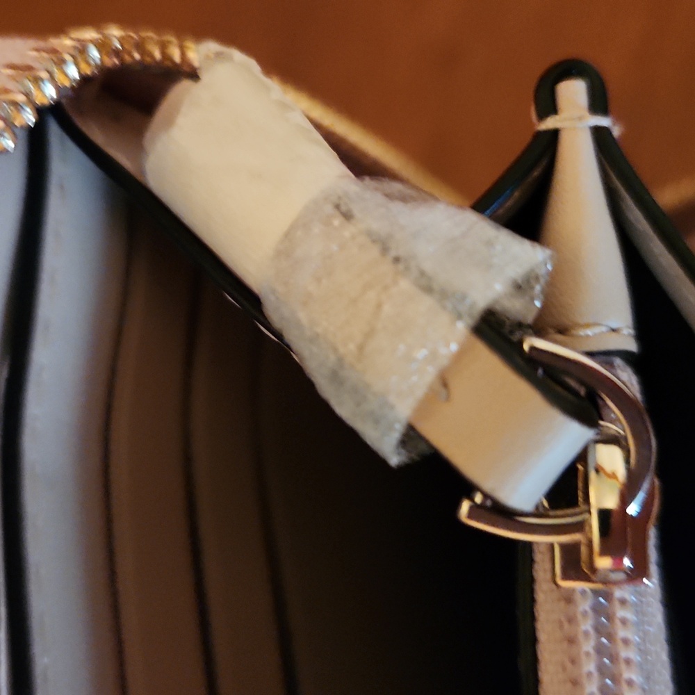 Kate Spade NWT Black and Tan Zip Wallet - Picture 5 of 10